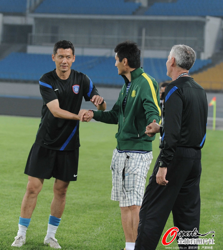 包含孟菲斯灰熊发布备战花絮，赛后调整名单，意大利杯任务艰巨，资深球员宣示担当的词条